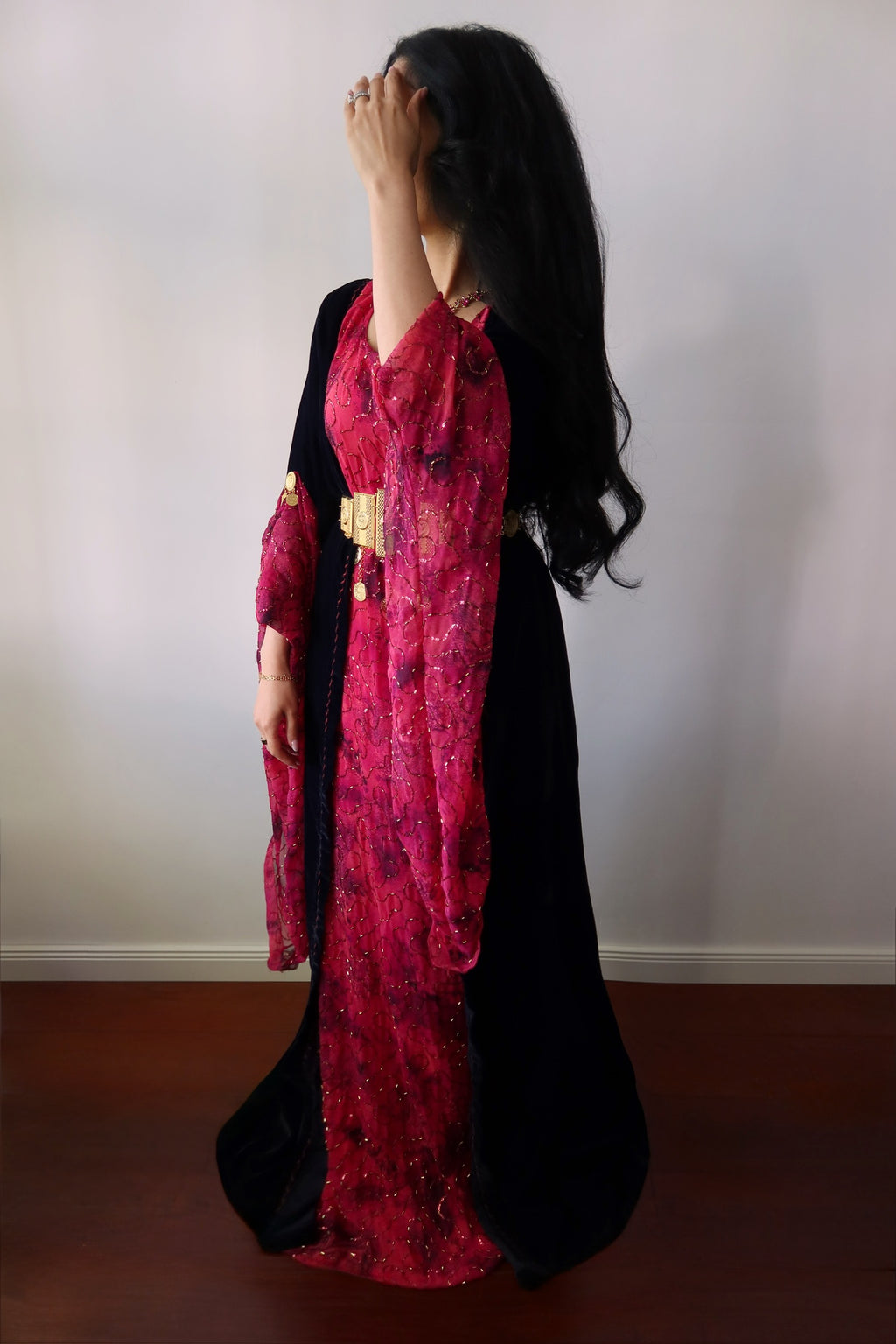 Nesrîn, Kurdish Two-Piece Dress in Fuchsia and Navy